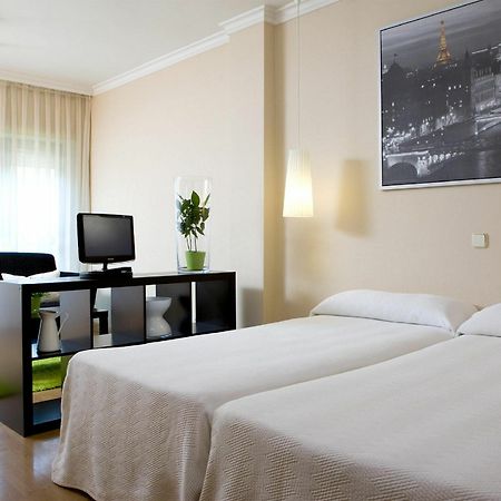 מדריד Apartamentos Th La Florida חדר תמונה