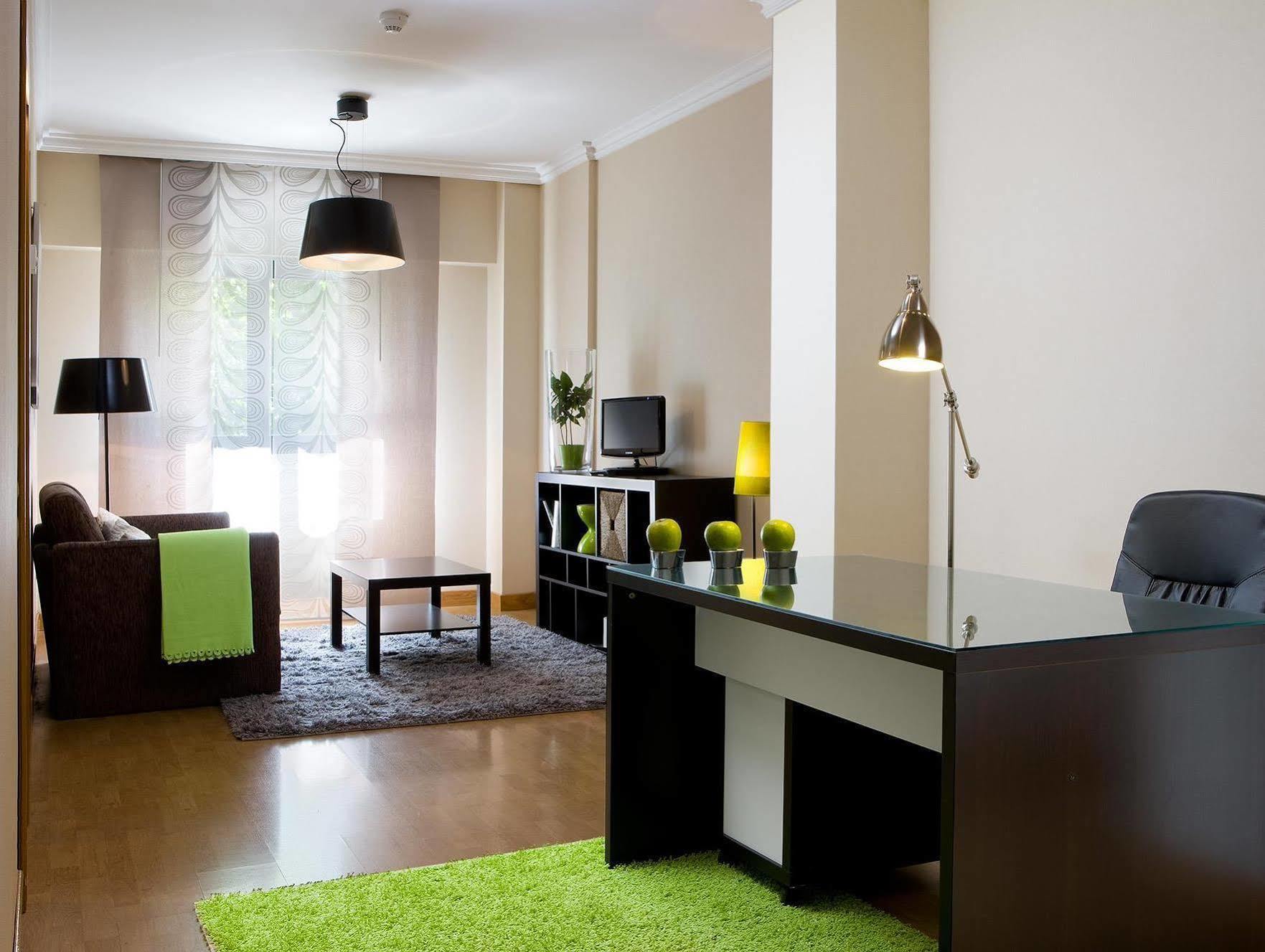 מדריד Apartamentos Th La Florida מראה חיצוני תמונה